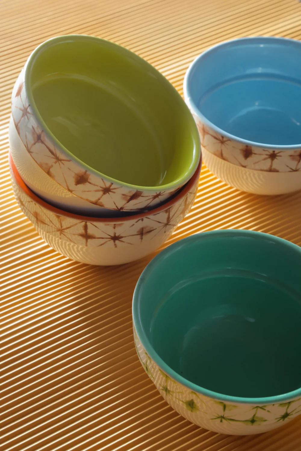 ASSORTED BOWLS(Set of 4)
