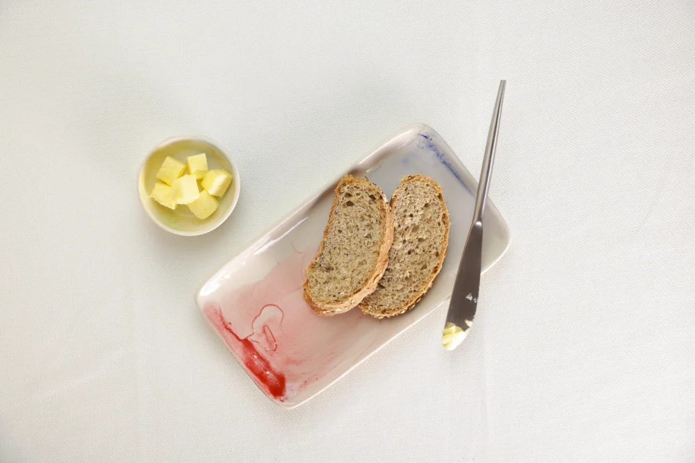 SLEEK CERAMIC PLATTER WITH DIP - Image 7