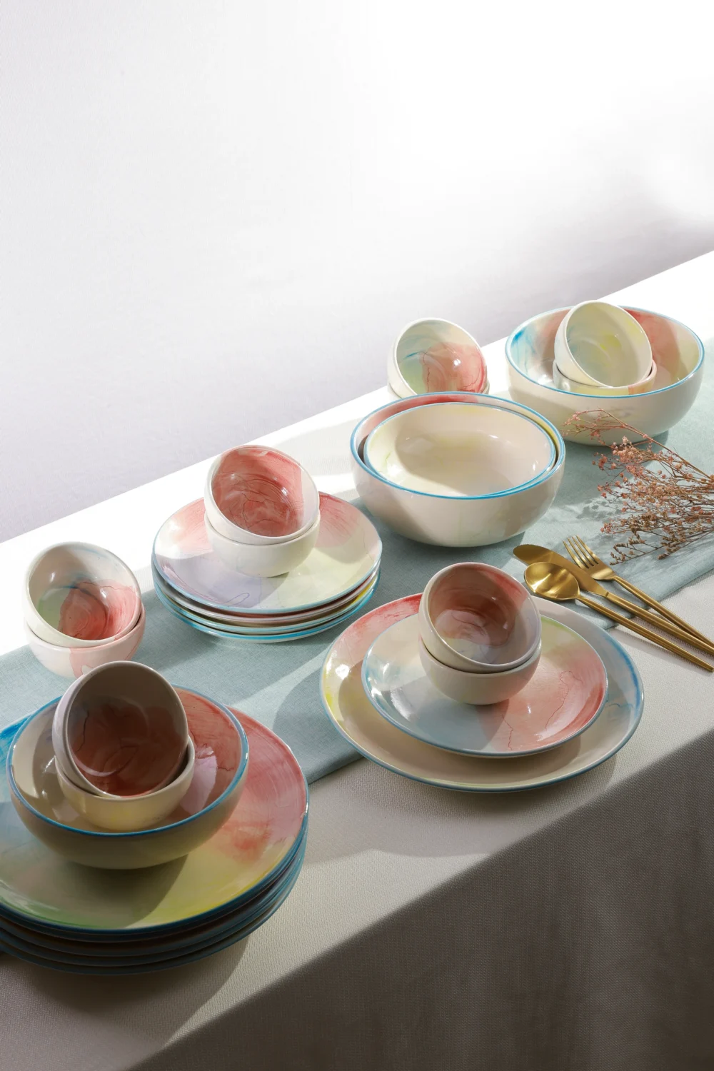 WATERCOLOUR DINNER SET - Image 5